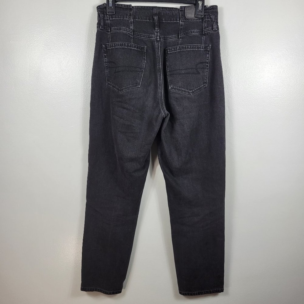 American Eagle  High Rise Mom Regular Denim Jeans - Picture 5 of 11